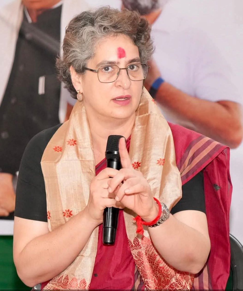 Pic 1 : No kumkum on the forehead during the Kerala election

Pic 2 : Kumkum on the forehead and a kalava on the wrist during the Assam election

Can Maino's Daughter putting on a Bhagya Lakshmi look during elections make someone a true Hindu?