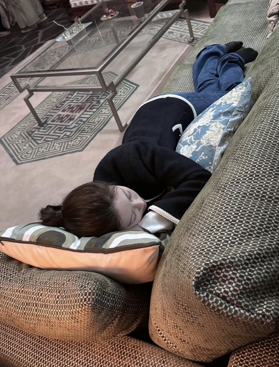 𝐠𝐨 𝐲𝐨𝐮𝐧𝐣𝐮𝐧𝐠 (@thegyj) on Twitter photo 