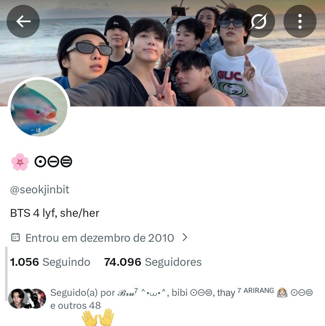 lifesagustd's tweet image. essas aqui tbm não são boazinhas não, a primeira tbm tava com o msm papo da boracity de deixar os trabalhos solos dos meninos de lado e a outra lambe gringa e no dia do rolê da army bomb tava falando merda de barmy, então não entendo ter esse tanto de gente seguindo 🤡