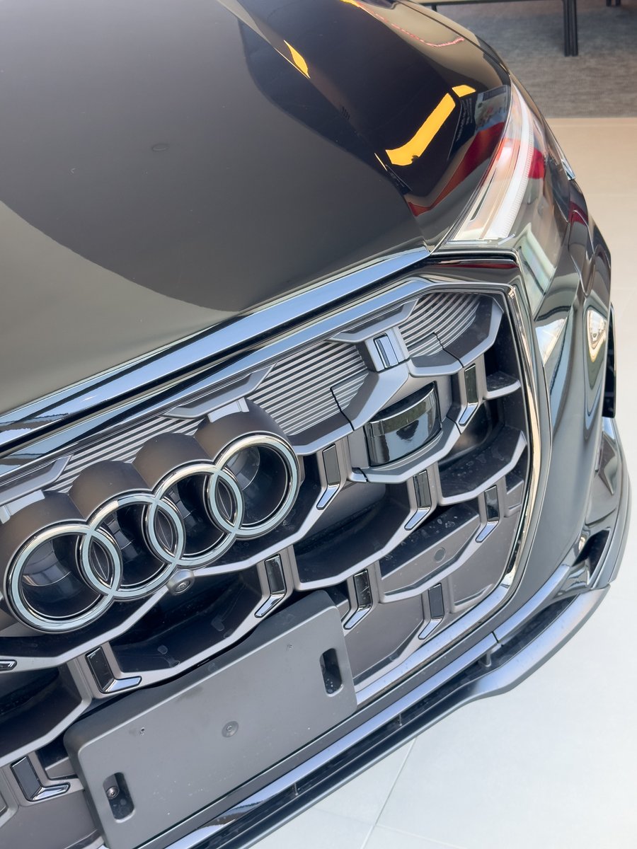 AudiChantilly's tweet photo. Bold in presence. Effortless in performance. #AudiChantilly #Audi https://t.co/O6Z0Wfxglv