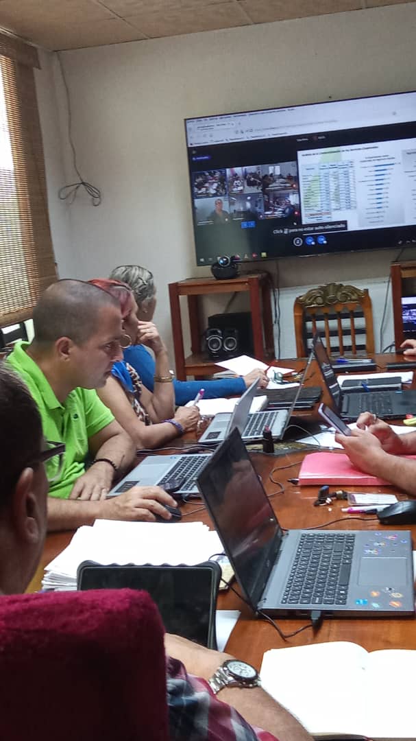 JorgeLSantana3's tweet photo. Se desarrolla en la mañana de hoy el Consejo Ampliado de #ArtexCuba por Videoconferencia. En la jornada se analizaron los resultados de enero, como mantener la vitalidad empresarial, los vínculos con las FGNE y la nueva organización salarial en la empresa.
#UnidosSomosMásFuertes https://t.co/7rYRpmdX8S