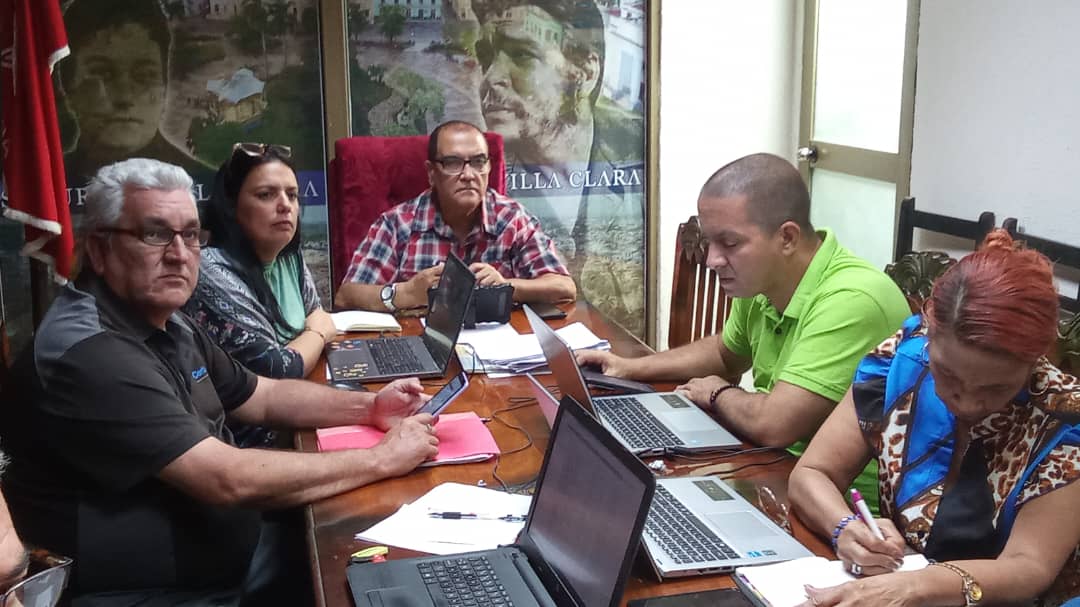 JorgeLSantana3's tweet photo. Se desarrolla en la mañana de hoy el Consejo Ampliado de #ArtexCuba por Videoconferencia. En la jornada se analizaron los resultados de enero, como mantener la vitalidad empresarial, los vínculos con las FGNE y la nueva organización salarial en la empresa.
#UnidosSomosMásFuertes https://t.co/7rYRpmdX8S