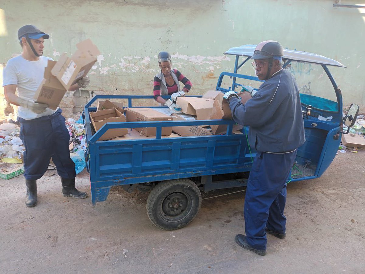 En #LaHabanaDeTodos se reordenaron los puntos de acopio de materia prima y se organiza la recogida con triciclos eléctricos. #CubaEstaFirme #AbajoElBloqueo granma.cu