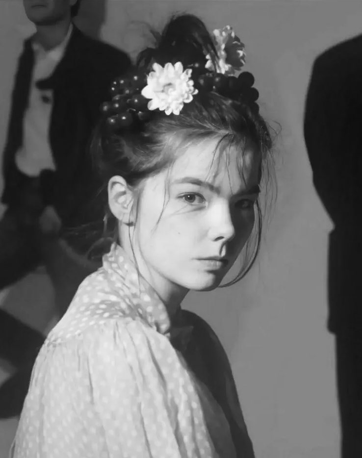 marysocontrary tweet media