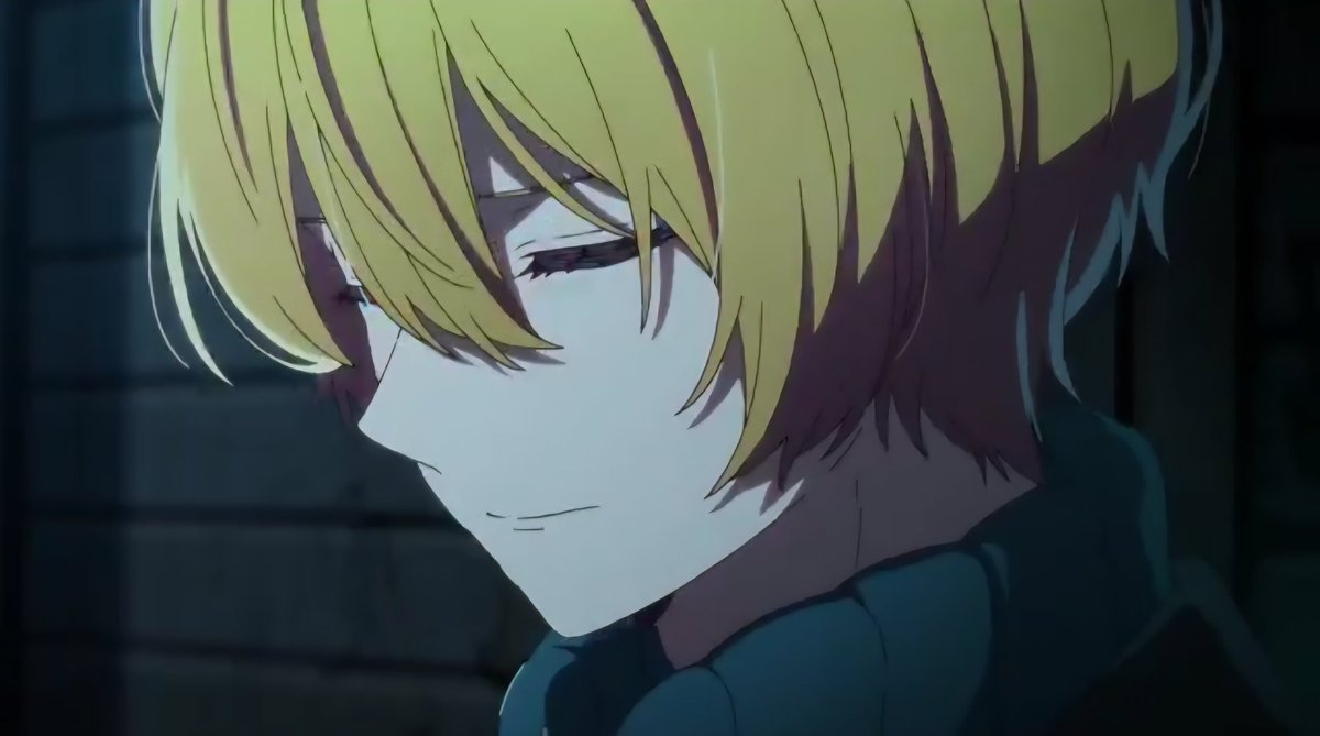Bastet_Ao3's tweet photo. Take a closer look 👇🏻
This is the expression of a guy who loves a girl.
He loves her so much that he searches for her everywhere for over an hour in a metropolis of over thirty million inhabitants.
And in the end, in a classic romantic trope, he senses that she might have gone to take refuge in a place they both remember.
So the guy makes THIS expression because he remembers that he didn't allow himself to love her, but he loves her, and thinking that she went to that place, that she still considers it important, makes his heart ache.