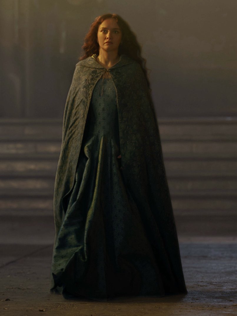 thinkercooke's tweet photo. new still of olivia cooke in 'house of the dragon' s3 https://t.co/OPIe44siZ9