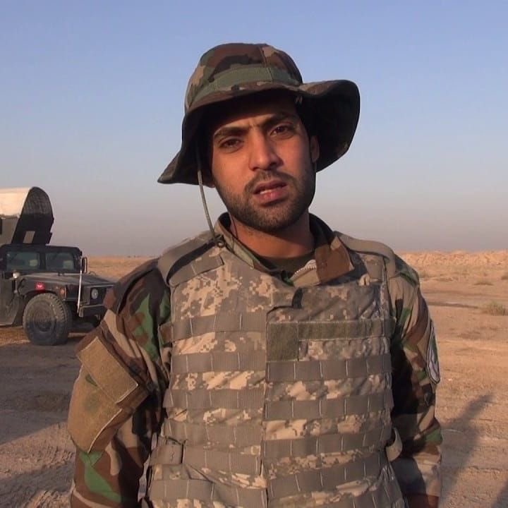 أَيُّهَا الصَّائِمُ لَا تَنْسَ دِمَاءَ الشُّهَدَاءِ
إِنَّهَا السُّورُ الَّذِي صَانَ بِلَادَ الأَنْبِيَاءِ