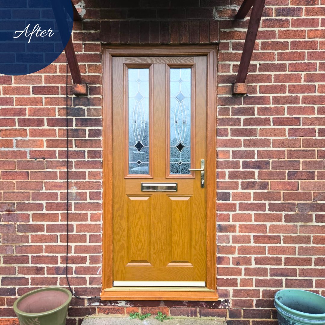 Walkers_Windows's tweet photo. ✨ Swipe for the transformation ✨

Out with the old, in with this stunning Golden Oak Corby composite door 🤎

Stronger, more secure, and instantly boosting kerb appeal — plus a ⭐⭐⭐⭐⭐ Trustpilot review to match!

Thinking about upgrading your front door? Let’s make it happen.

#CompositeDoor #GoldenOak #BeforeAndAfter #DoorUpgrade #TrustpilotTuesday #Huddersfield #WestYorkshire #TheDifferenceIsInTheDetail