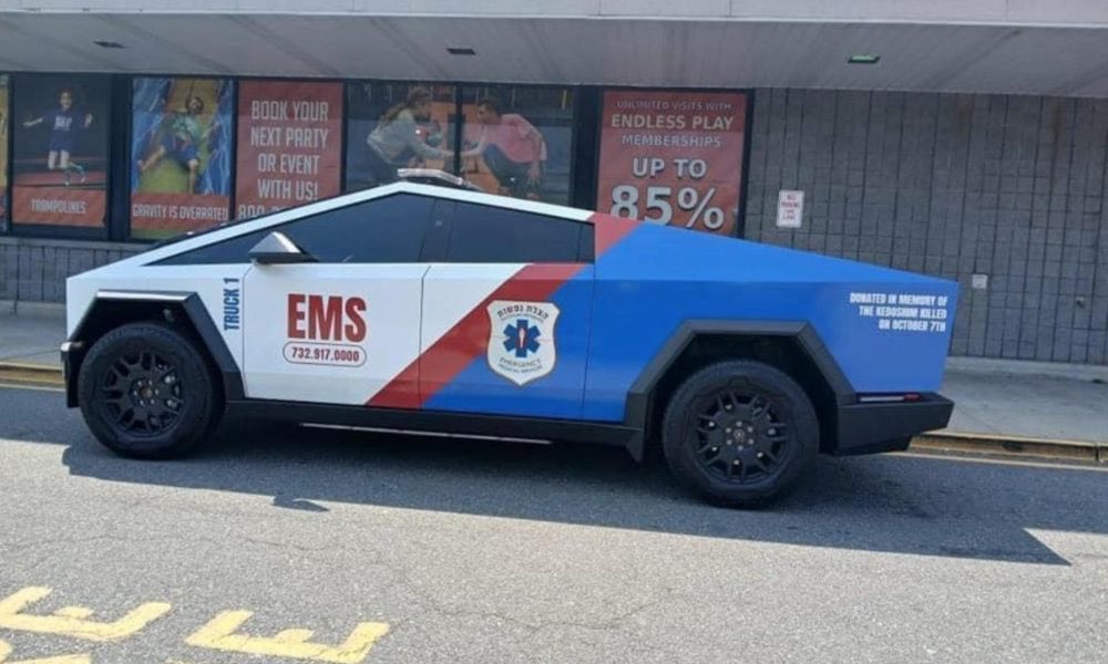 slcriner's tweet photo. @elonmusk @Tesla yall should advertise FSD as an emergency EMS service alternative. I had my 3rd kidney stone in 25 years a couple weeks ago. In the past, I had to call EMS or my wife to take me to ER. This time I was able to have my Tesla Y drive me to the ER! What a God send! https://t.co/MlgO7wePWZ