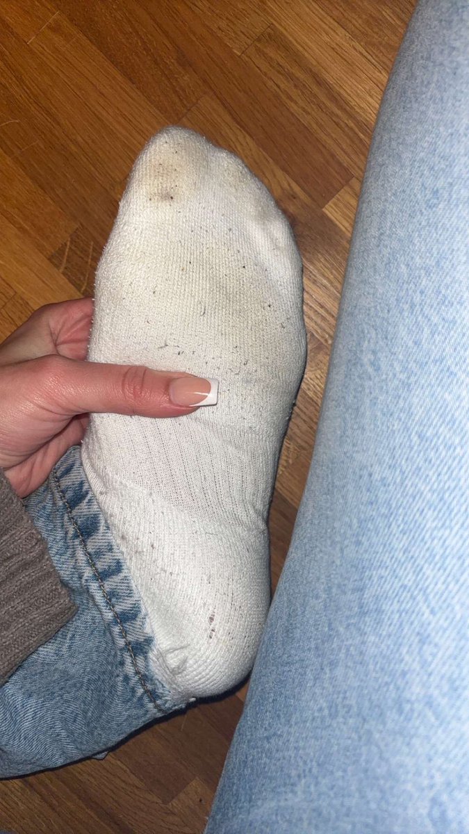 Welcher Christ fastet für seine türkische Mommy am Ramadan ? 
Bekommst nach stundenlangen Hunger meine Socken in den Mund geschoben du F!tze. 
Will jetzt christliche Köpeks an die Leine nehmen 🐕

#Herrin #Findom #Köpek #Raceplay