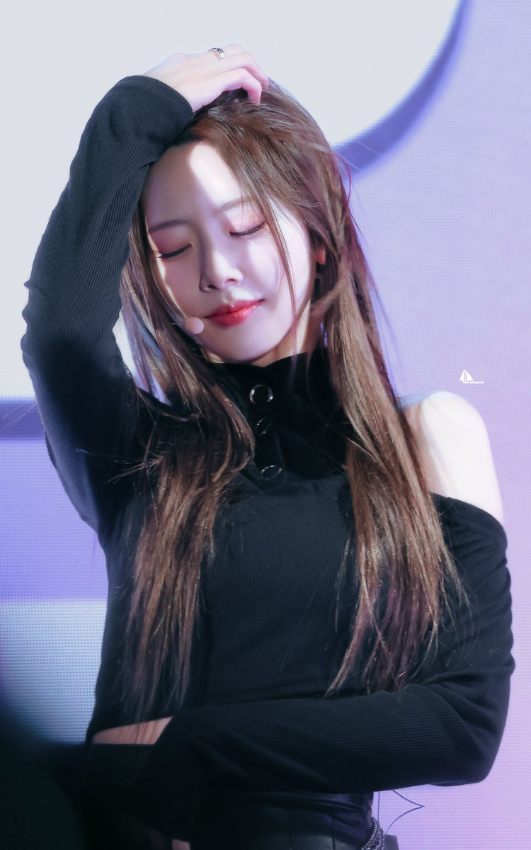 230507  GKPOP 🐰 
#드림캐쳐 #지유 
#Dreamcatcher #JIU