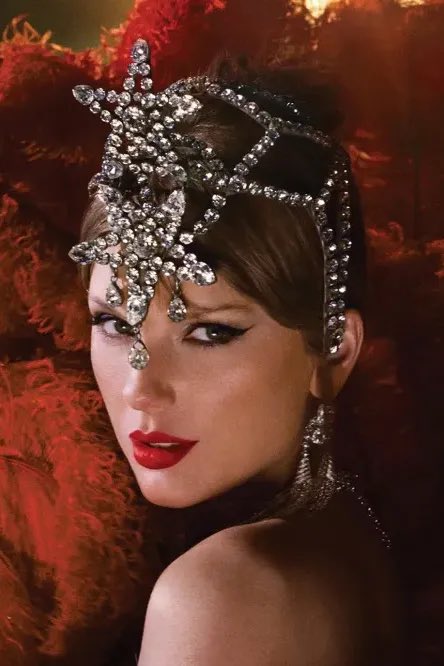 LⱯDY GⱯGⱯ CHⱯRTS © tweet media