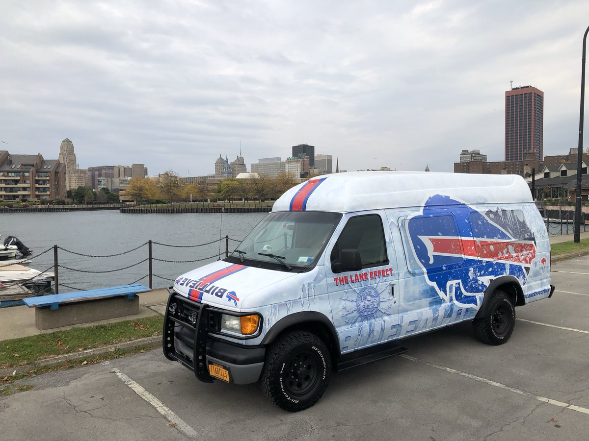 Lake Effect Van 🦬 tweet media