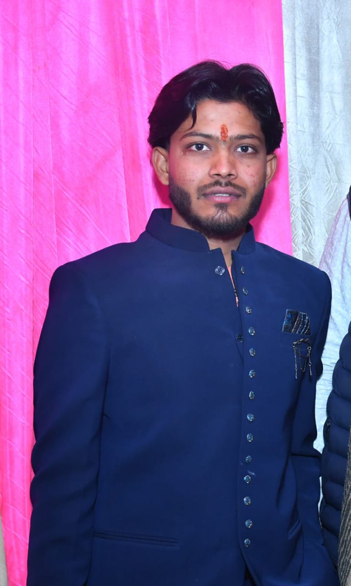 Harsh945877's tweet photo. इटावा के थाना भरथना क्षेत्र से 22 वर्षीय युवक लापता है, 5 दिन बीत गए और पुलिस के हाथ खाली हैं!
क्या पुलिस किसी बड़ी अनहोनी का इंतज़ार कर रही है?
अगर समय रहते कार्रवाई नहीं हुई तो इसकी पूरी जिम्मेदारी प्रशासन की होगी।
@BhimArmyChief
@dgpup @igrangekanpur @Uppolice @etawahpolice https://t.co/zgbaywDToM