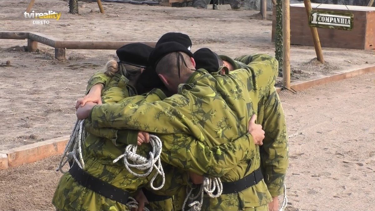 Obrigado por este programa incrível, já não aguento chorar mais🤧
#1companhia