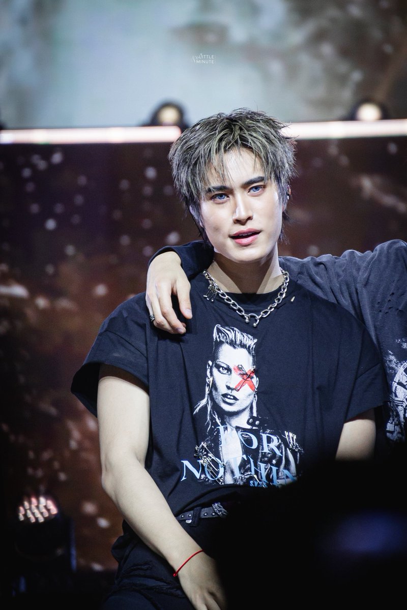 those blue eyes..

GEMINI THE RISER SUPERSTAR
#RISERCONCERTD3
#Gemini_NT #เจมีไนน์