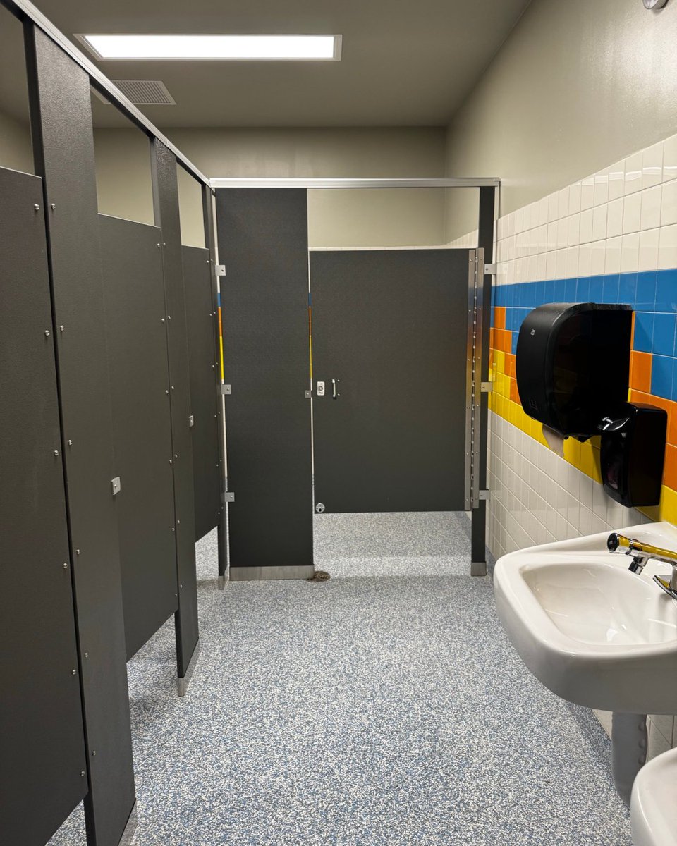 Holmaninc tweet media