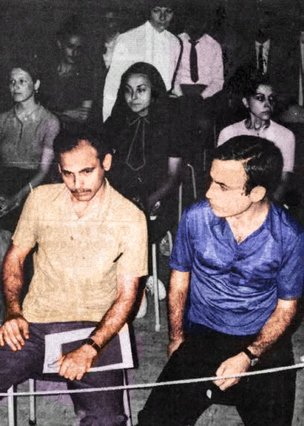 Gelelim savcının ağzından eksik etmediği Atatürkçülüğe.

Emperyalizme silah çekmiş devrimcileri ezilen Türkiye halkı değil, fakat emperyalizm itham eder. Biz burada Türkiye halkı tarafından değil, emperyalizmin jandarması iddia makamı tarafından itham ediliyoruz.

Ve ne kadar