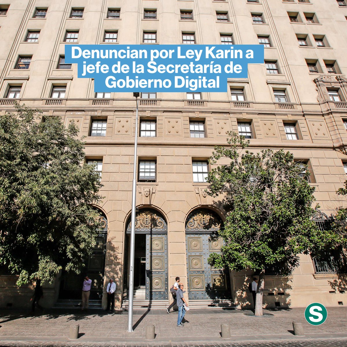 La_Segunda's tweet photo. Ley Karin en Hacienda: denuncian al jefe de Gobierno Digital, José Inostroza, por trato “hostil y amenazante” a funcionaria que dejaba el cargo. Sumario terminó en multa del 10% del sueldo. Él apeló y niega todo. ¿Amenaza indebida o conflicto interno? 👉 https://t.co/E62wfcQobn https://t.co/ErUGjyGB9B