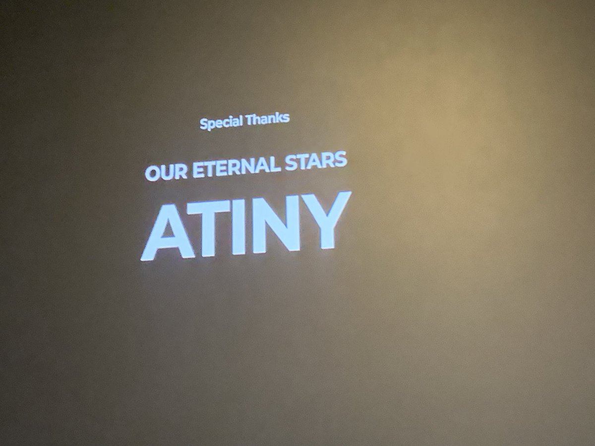 KarenFNavas's tweet image. Hi ATINYS!
Gave away 50 albums today, went back home to get more
Managed ti fit 60 in my old but fighter trolley
I am on my way back to Odeon now. 
If you attended the #ATEEZ and didn’t get an album, DM me. 
Sending love to all. 
Keep streaming #Adrenaline and #Nasa