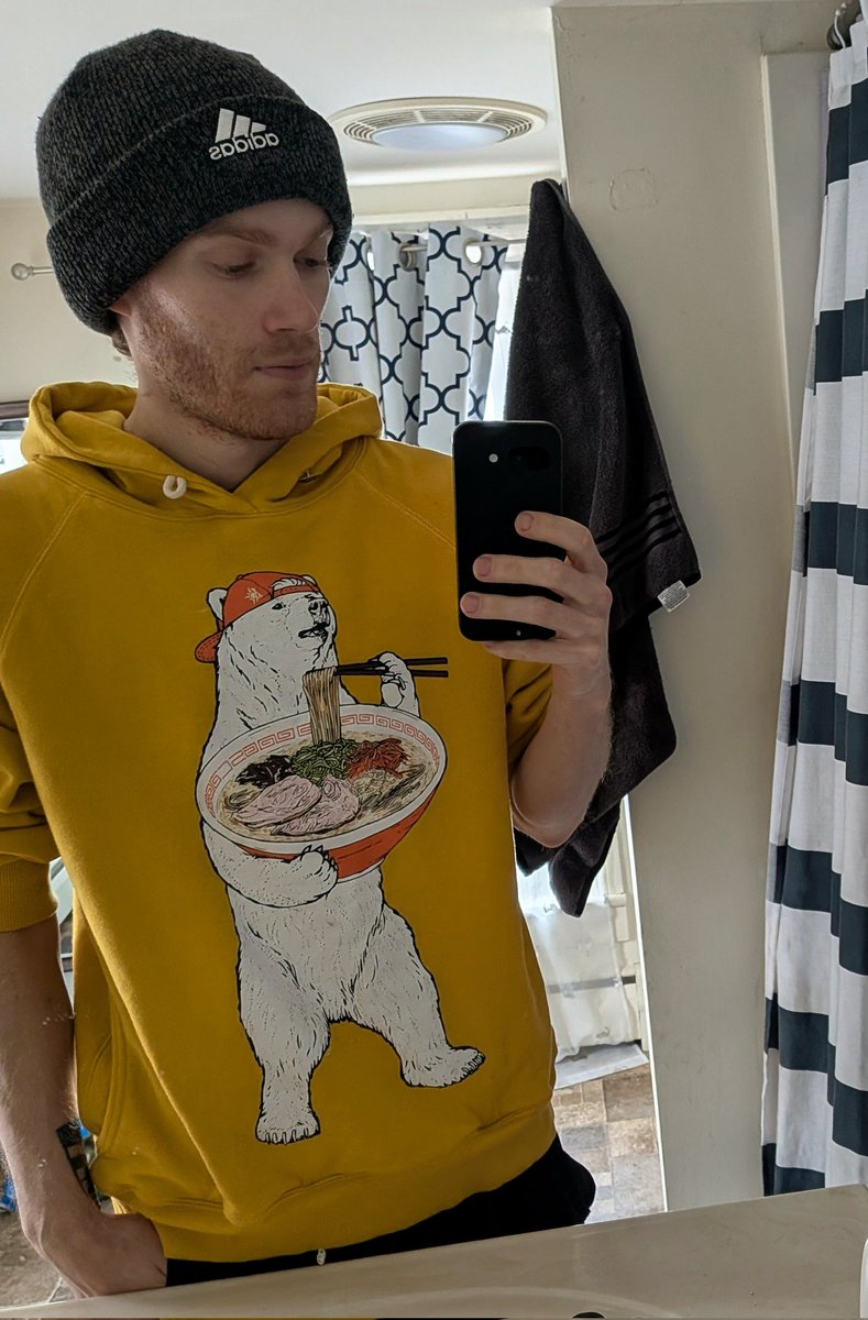 My @gsc546 hoodie that I found at the thrift store fits perfectly 😍