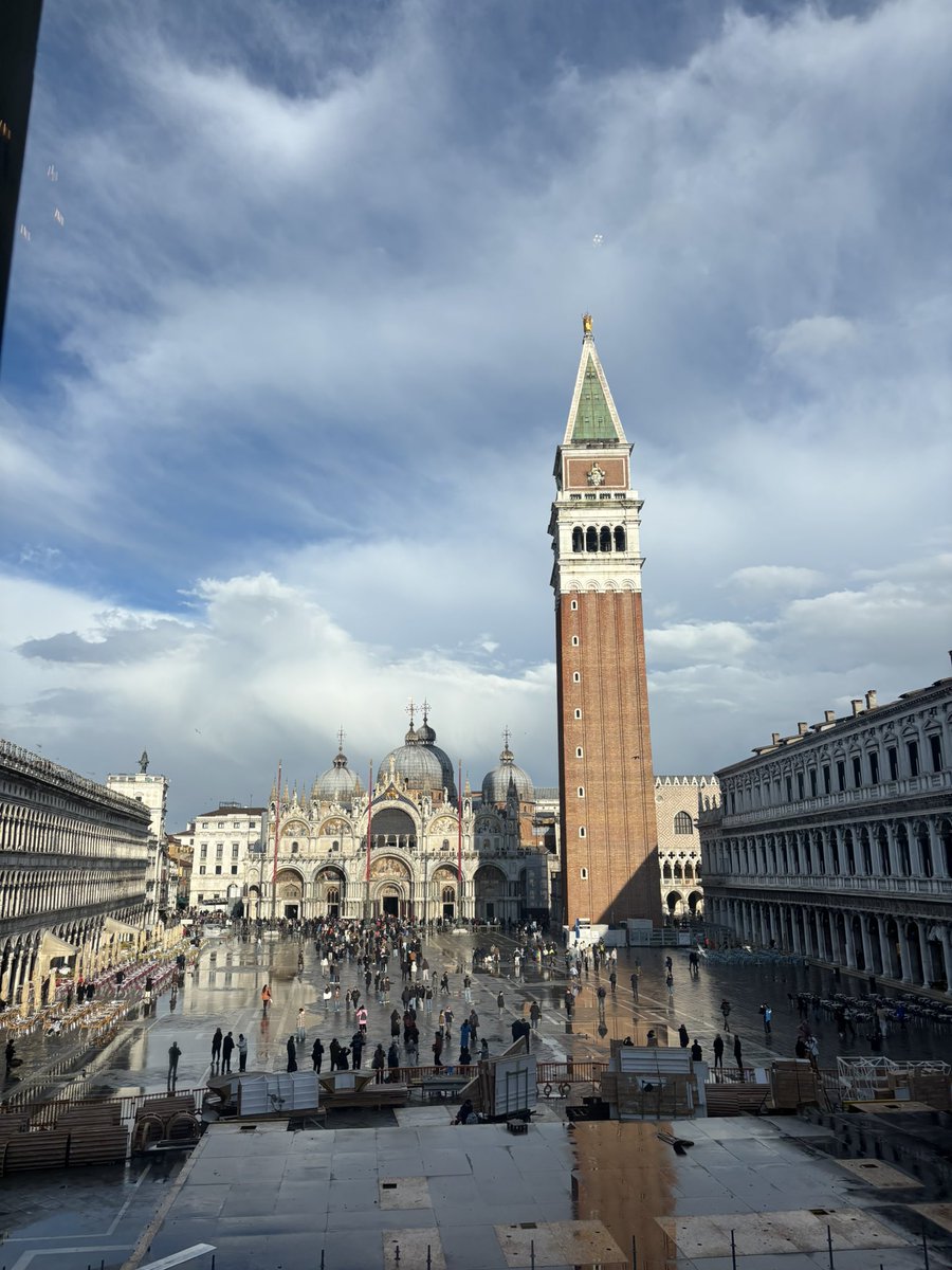 Flomaillo's tweet photo. la Serenissima 🇮🇹 https://t.co/93og8MPOQM