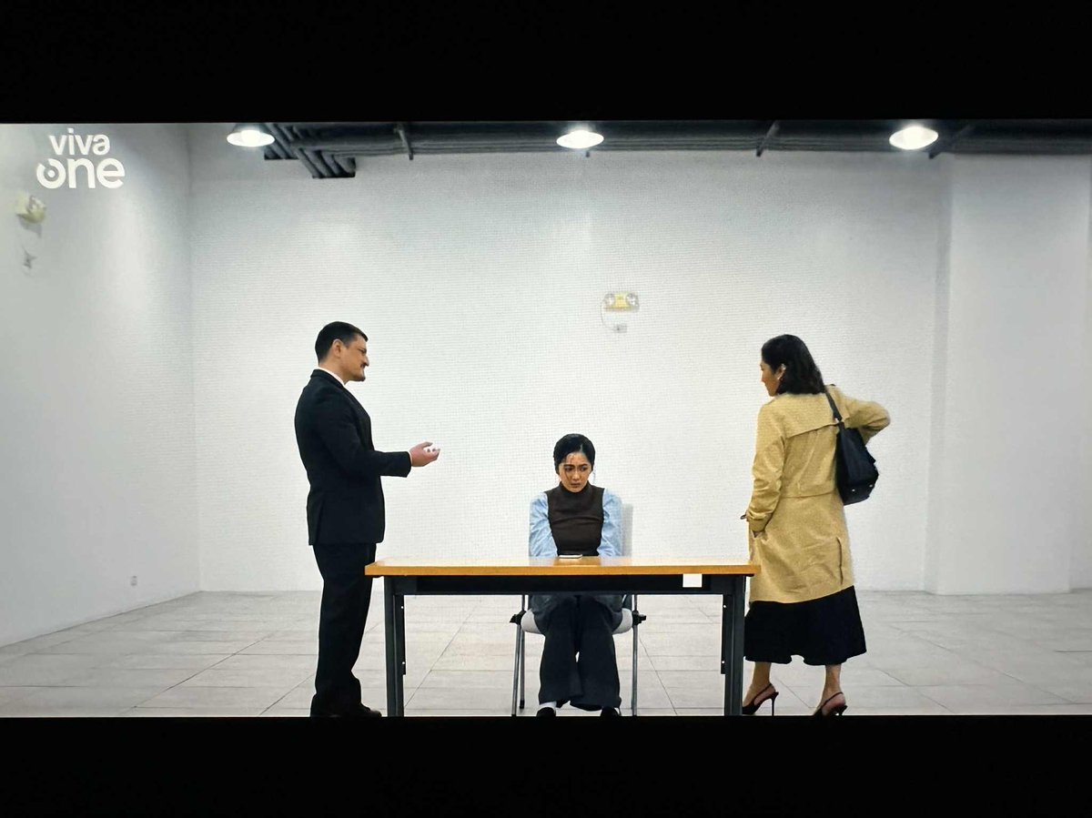 kuyamanzano's tweet image. Scene head to head with Yayo Aguila while she defended Atasha Muhlach from the inquisition of Kuya Manzano. 
Want to feel that tension? Watch #BadGeniusTheSeries #BadGenius at TV5 every Saturday 5:15pm Philippines.