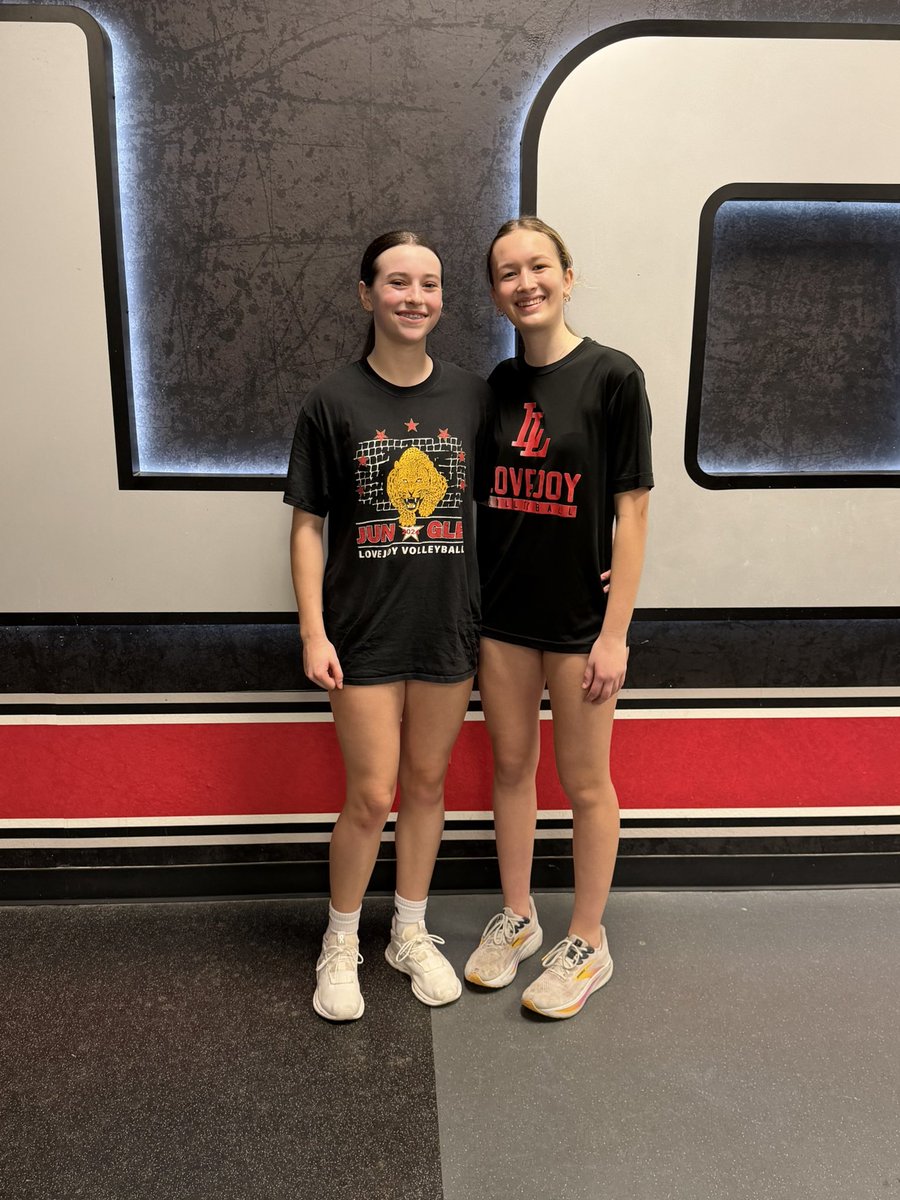 PCnowisthetime's tweet photo. EFFORT is the difference maker and the best part about it is that it is completely in our control!
Incredible week of GOING HARD in preparation for @lovejoy_vb as they continue to stack great days together‼️
Congrats to Ryley and Kenzie, our ⭐️s of the Week!
#BuildTheVision https://t.co/StT530bLA3