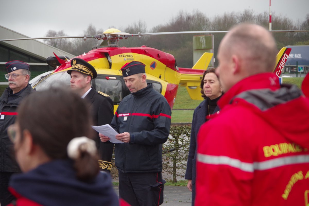 Sapeurs-Pompiers 50 tweet media