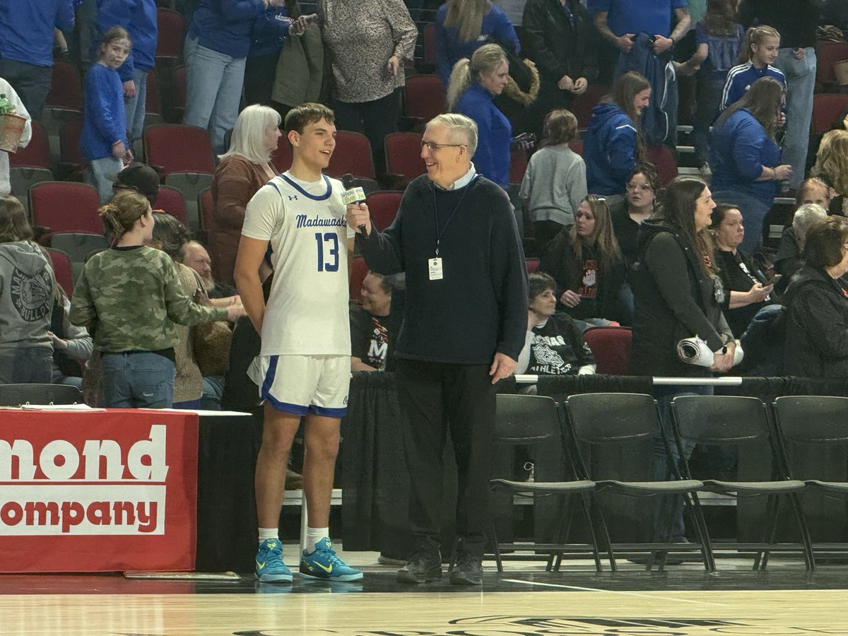 WHOU.live tweet media