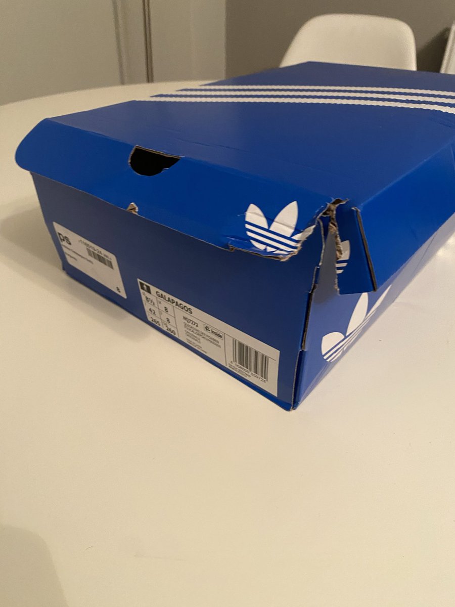 oldm900's tweet photo. @adiFamily_ @The_Dassler 
Galapagos lovely in hand 👌🏻. 
Terrible delivery as box bashed to bits! Thanks flannels!! https://t.co/xfjyBh04Xz