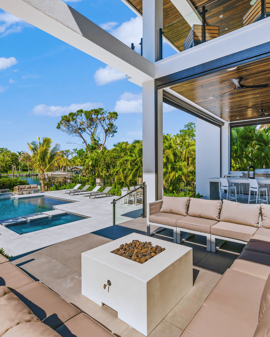✨ Small Business Spotlight: Nutter Custom Construction ✨

Based in Sarasota, Nutter Custom Construction creates high-end residential spaces with a focus on craftsmanship and thoughtful design.

📍 Sarasota, FL
🏗️ Custom Home Builder
✨ High End Residential Construction