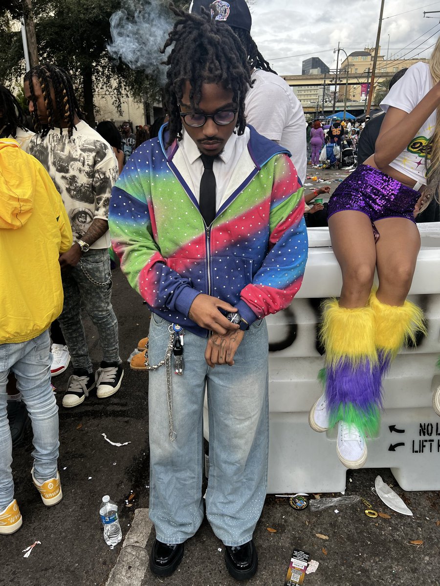 Sheluvjayx_'s tweet photo. NMardi. Gras 2026 fit #ootd #fashion https://t.co/ZWTp2a7REi