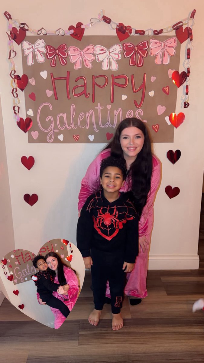 kasidie__'s tweet photo. LOVED hosting Galentine’s with my girlies🎀💞 https://t.co/32quu2BJ2j