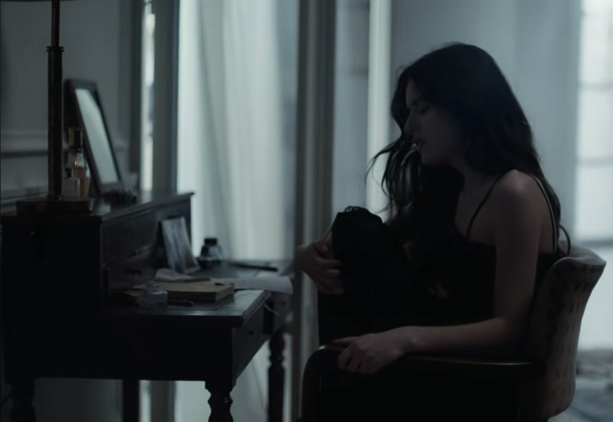 yannisss31's tweet photo. Le clip de Jeanne est vraiment TROP beau j'suis fan https://t.co/XObnFRvnJc