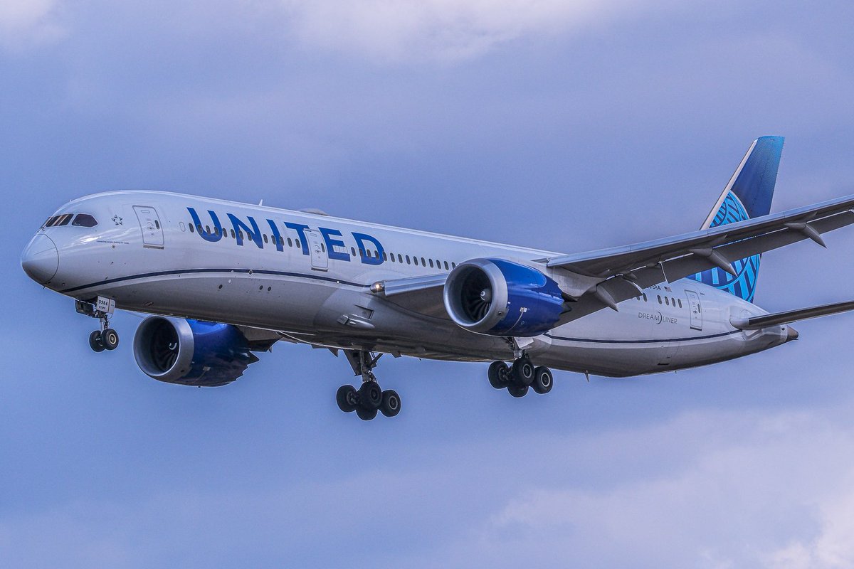 成田空港 ＃NRT #airlines #fujifilm #写真好きな人と繋がりたい 2025