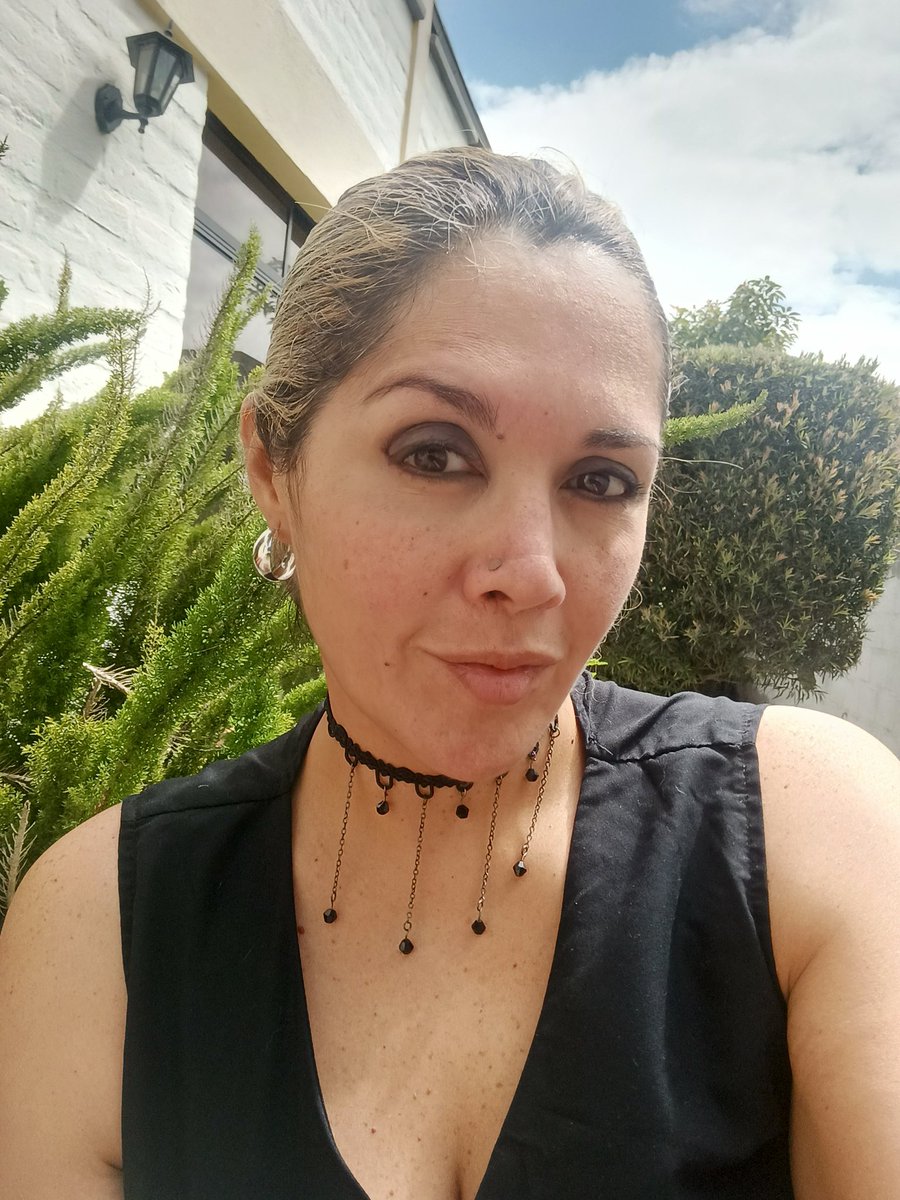 Quitenamona's tweet image. #lookoftheday