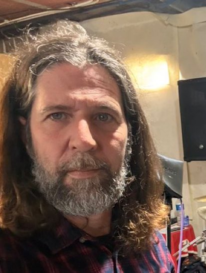 🟦🟥 tweet media