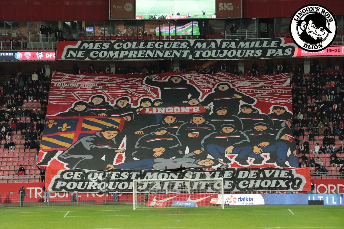 lingons_boys's tweet photo. Dijon FCO 3-3 SM Caen (J21 - 13/02/2025)

Une animation à l'entrée des joueurs était au programme de cette soirée, qui allait vite nous faire passer par toutes les émotions possibles. Malgré ce match nul, le public dijonnais n'avait plus vibré de cette manière depuis longtemps https://t.co/EOHsdoellc