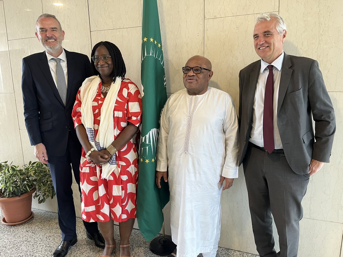 Emmanuel Cohet tweet media