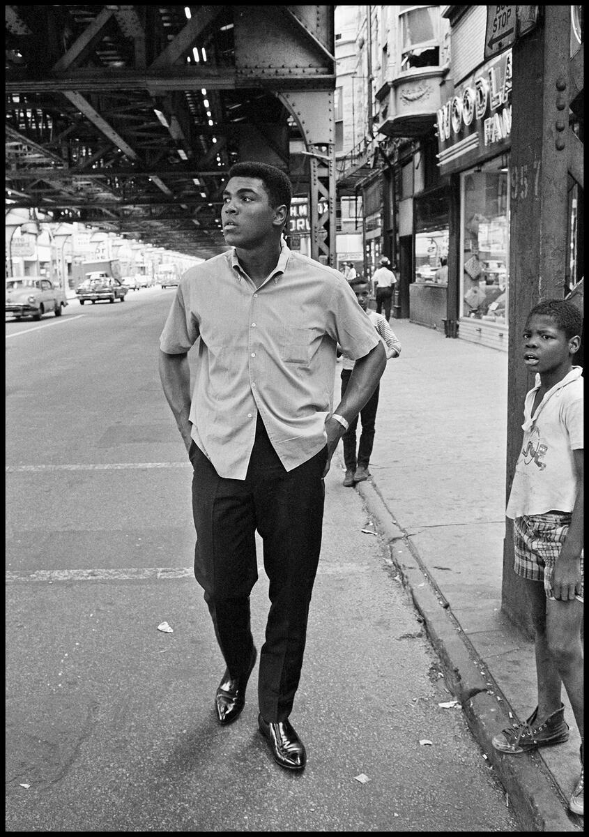 LtGovStratton's tweet photo. If you know your Chicago history, you know Muhammad Ali was proud to call it home. Especially during Black History Month and Ramadan, we celebrate our Black and Muslim friends, families, and communities who are such an important part of Illinois’ story. https://t.co/BxBwGBNBEV