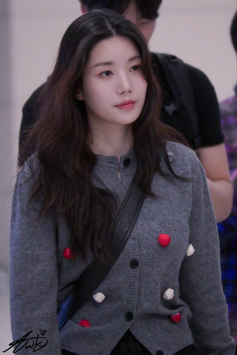 루비환 tweet media