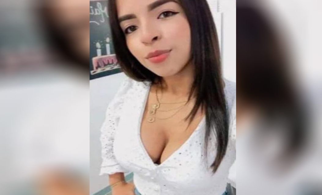 Norbey_Marin_'s tweet photo. ¡CONFIRMADO POR FUENTE CONFIABLE! Maykelis Borges Ortuño y su bebé (nacido en cautiverio) han sido liberados tras más de un año de secuestro arbitrario por el régimen de Maduro.
Un triunfo de la presión internacional y la resistencia incansable.
¡Pero seguimos exigiendo libertad para TODOS los presos políticos!
#LibertadParaMaykelis #QueSeanTodos #HastaQueCaigaLaTiranía 🇻🇪