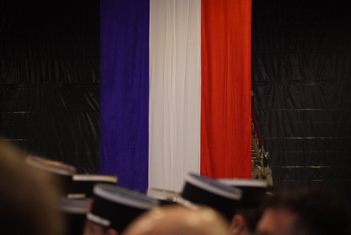 MarianneMaximi's tweet photo. Ce matin, avec les pompiers et les soignants, nous avons rendu un hommage national au sergent Maxime Pillitieri, pompier professionnel, et la médecin-lieutenant Sophie Fleurquin.

C'est la Nation qui leur est redevable pour leur engagement.

Toutes mes pensées à leurs proches. https://t.co/Odlo6KPXEV
