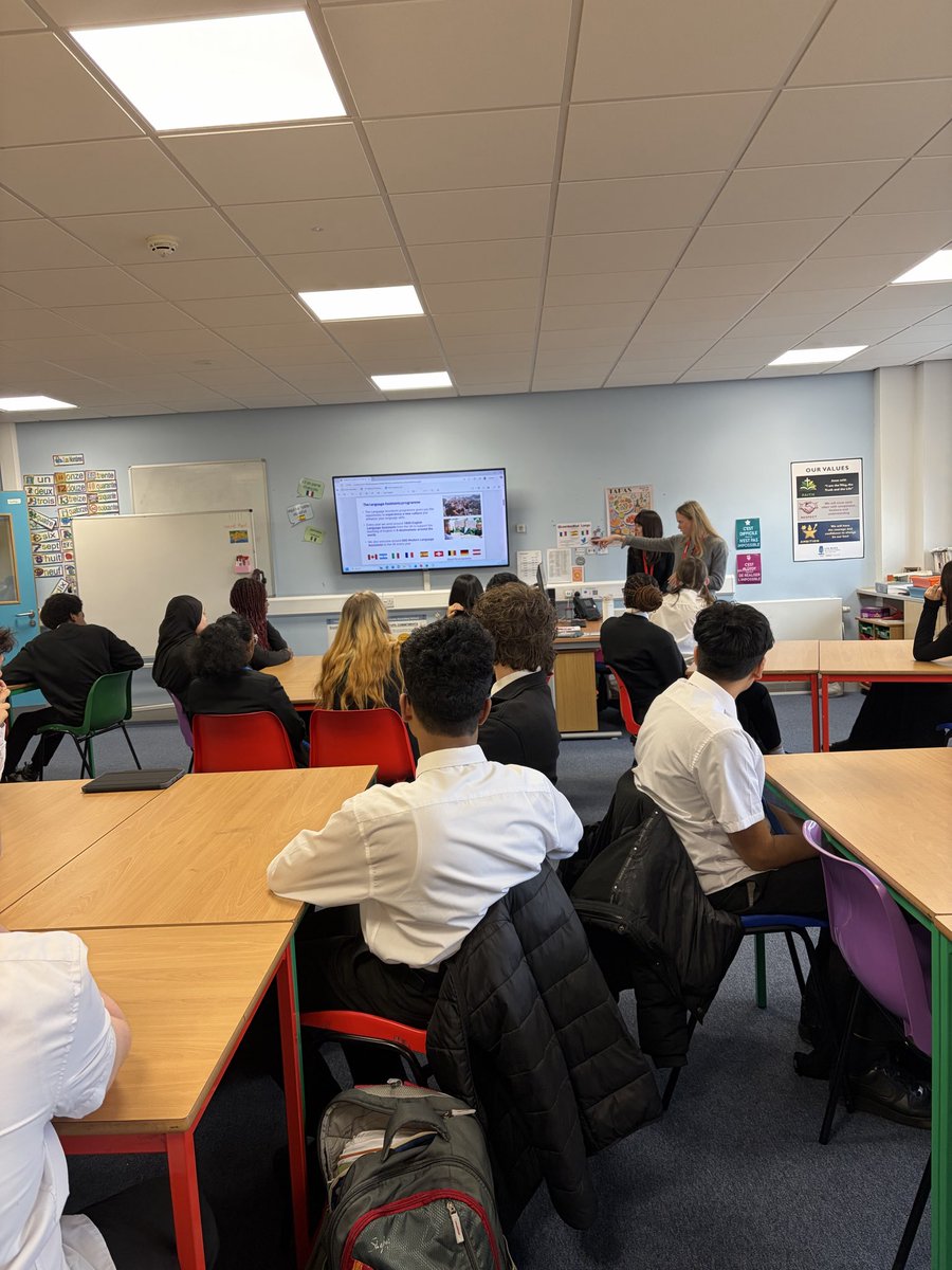 Lourdes Languages tweet media