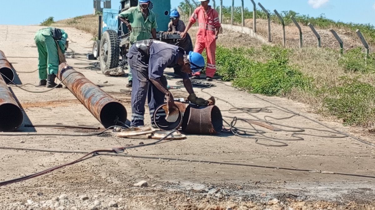 🛢️🛠️ Continúan los trabajos de mantenimiento en la <a href="/REFHDSCU/">Refinería Hermanos Díaz</a>. Estas labores son clave para garantizar la seguridad y la continuidad operativa de nuestras  instalaciones. ¡No nos detenemos!
#PetrolerosPorCuba
#Cuba 
#MantenimientoIndustrial
#SantiagoDeCuba