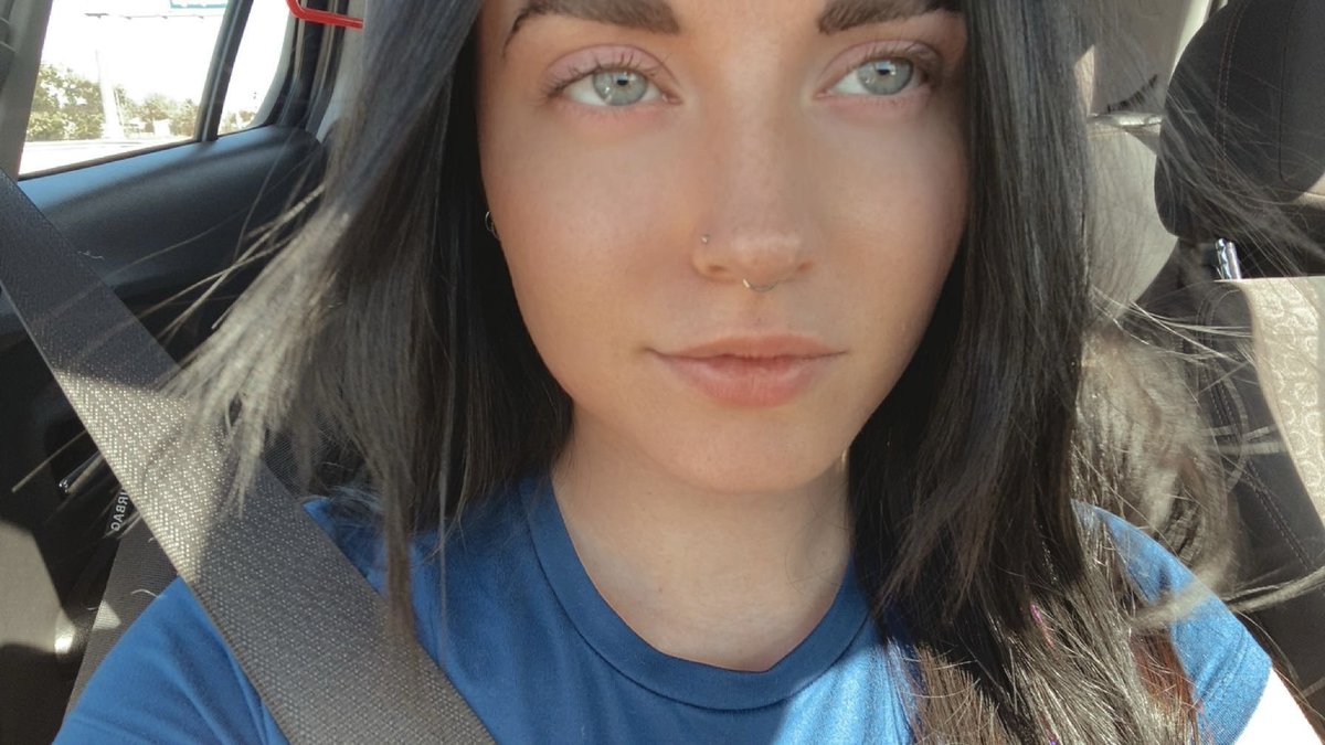 ｡ﾟ☆ * Em ☽ .* ☆ﾟ tweet media