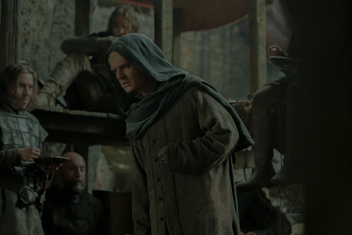 new still of king aegon ii in ‘house of the dragon’ s3!