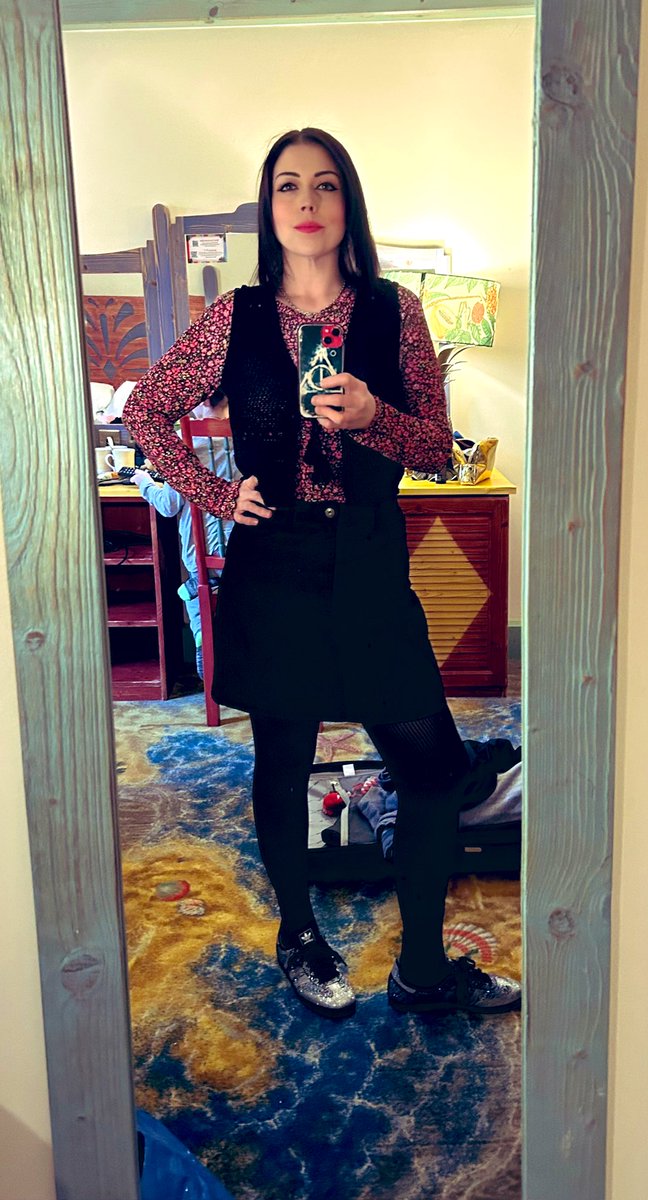 swannface tweet media