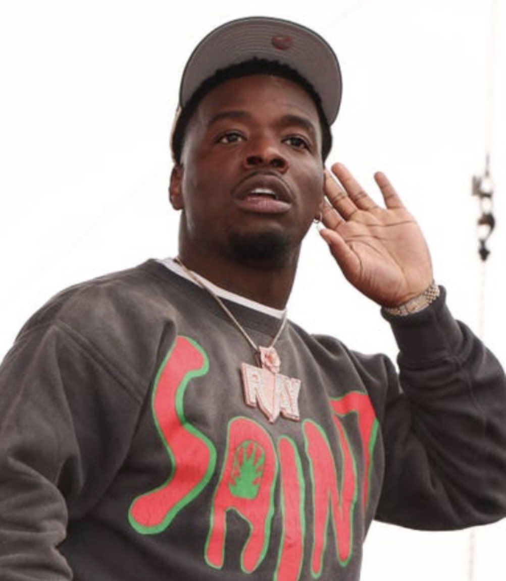 Az Chike x Ray Vaughn releasing “hit and run” tonight 🚨